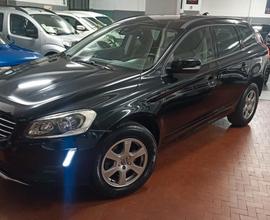 Volvo XC 60 XC60 D3 R-design Momentum