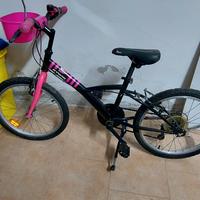 Bicicletta da bambina bicolore 