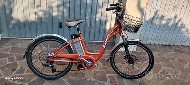 bicicletta elettrica  26 pollici  36 v 250 w