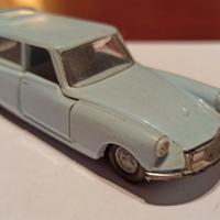 Politoys n. 70  Citroen ID 19 Break