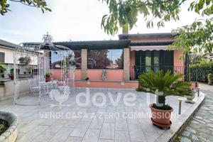 Villa di 190 m² con 5 locali a Cura Carpignano
