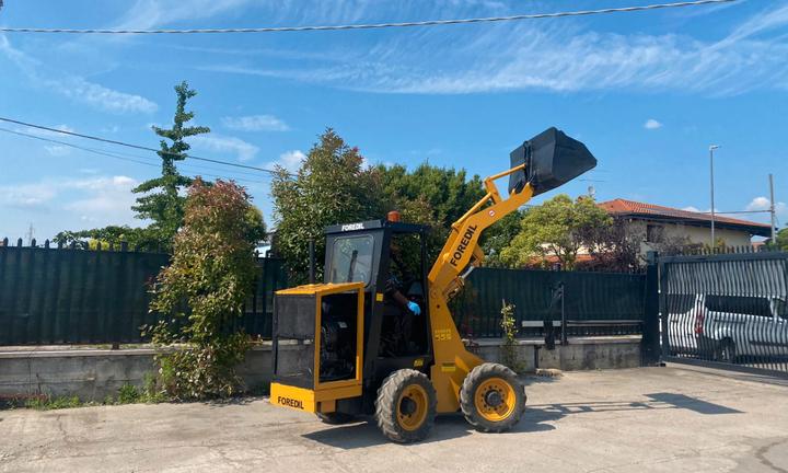 P126 Pala gommata 25 q.li