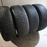 4 gomme 215/55/18