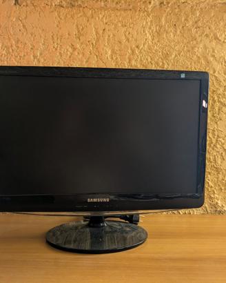 TV Samsung 24"