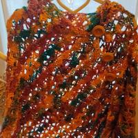 Poncho stile Missoni realizzato all'uncinetto