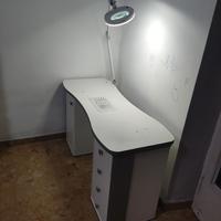 tavolo professionale per manicure con aspiratore