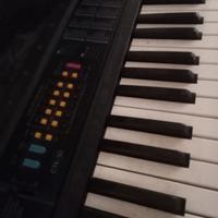 PIANOLA CASIO ELETTRiCA