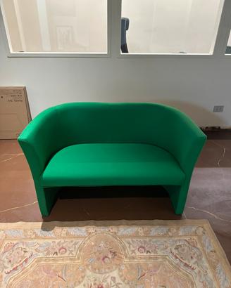 Set divano piu dhe poltrone