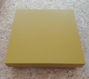 Tavolino basso quadrato con ruote