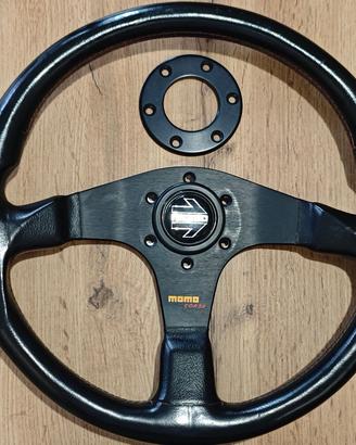 Volante MOMO corse