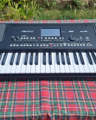 Tastiera Korg PA 300 professional arranger