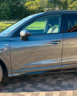 Audi Q3  2.0 tdi 150 cv Quattro S-Line