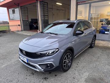 Fiat Tipo 1.0 5 porte Cross