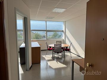 Ufficio arredato - rovereto,viale trento 37e