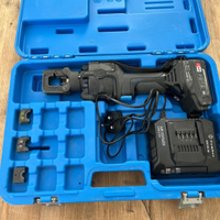 Gembre Pressatrice a batteria