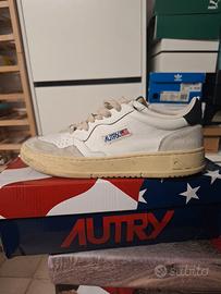 Autry 42