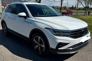 Volkswagen Tiguan 2.0 150 CV 09/2023 