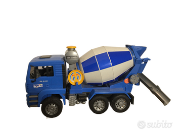 Camion betoniera bruder