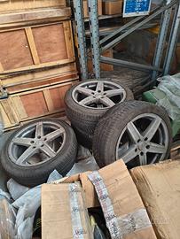 Cerchioni Momo 18+pneumatici michelin M+S225/45 18