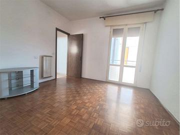 NOVA DOMVS PROPONE: Appartamento al terzo piano co