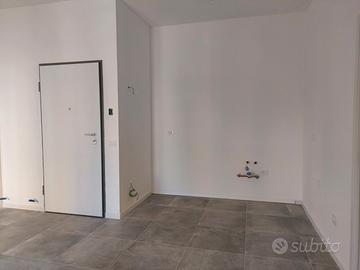 Loreto nuovo 2 camere garage balconi