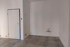 Loreto nuovo 2 camere garage balconi