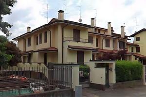 Villa a Turate