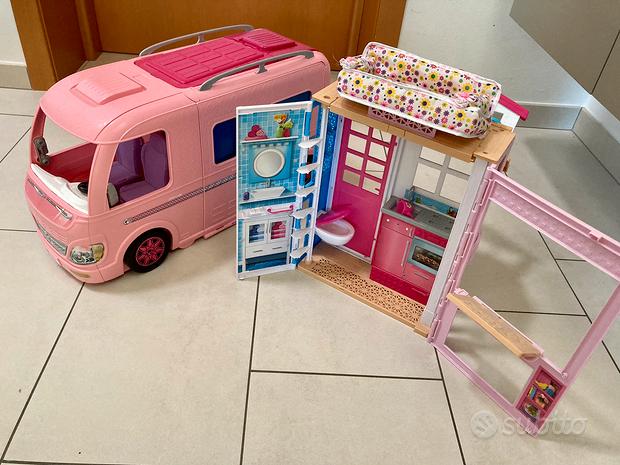 Camper e casa di Barbie