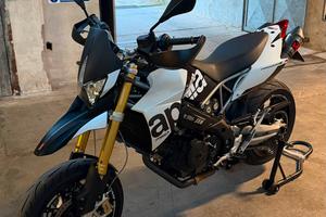 Aprilia Dorsoduro 750 