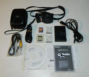 Fotocamera Pentax Optio RZ10 con accessori