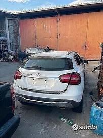Mercedes benz GLA RICAMBI