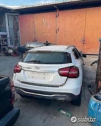 Mercedes benz GLA RICAMBI