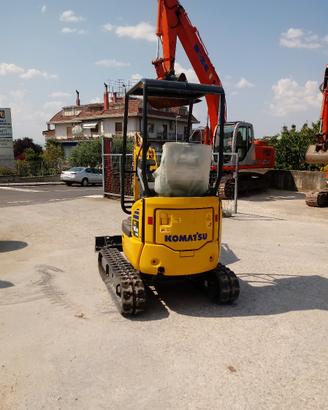 Miniescavatore komatsu pc16r-3 hs