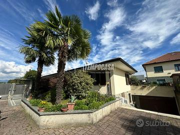 Elegante porzione di villa con giardino!