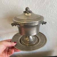 Vecchia zuccheriera in peltro