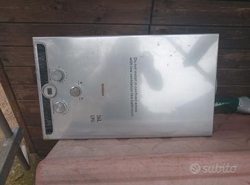 Scaldabagno a gas, aspirapolvere miele