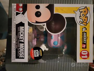 Funko pop Mickey purple 