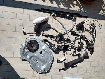 Sportello interni, e specchietto  Ford bmax