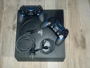 PS4  pro +2 controller