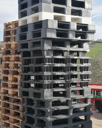 bancali in plastica impilabili