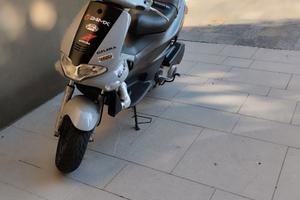 Scooter Gilera Runner 180 VXR