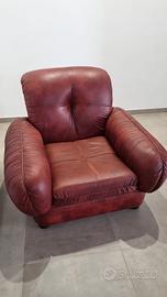 2 poltrone di grandi dimensioni.