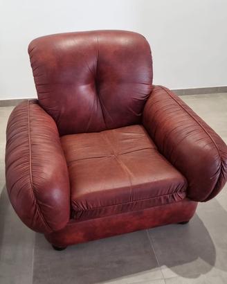 2 poltrone di grandi dimensioni.