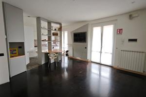 TRILO 2 servizi 110 mq area esterna ARREDO incluso