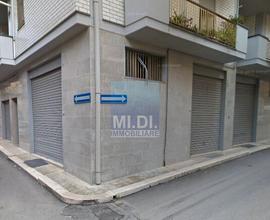 Locale in Zona Via Manzoni