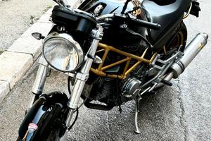 Ducati monster 600