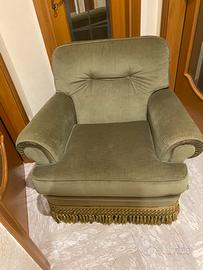 2 poltrone classiche stile vintage