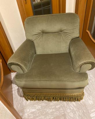 2 poltrone classiche stile vintage