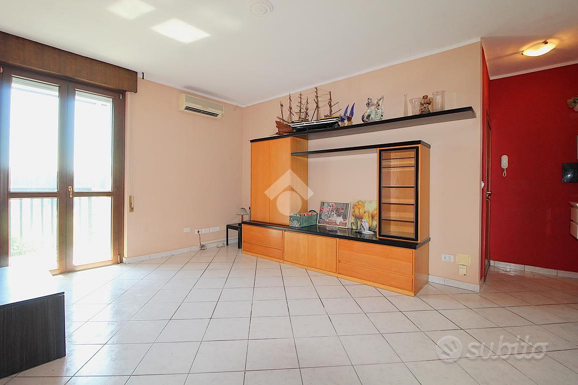 Apartment in Milano, Vialba, Quarto Oggiaro - Altro