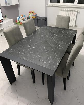 Tavolo effetto Marmo +6 sedie